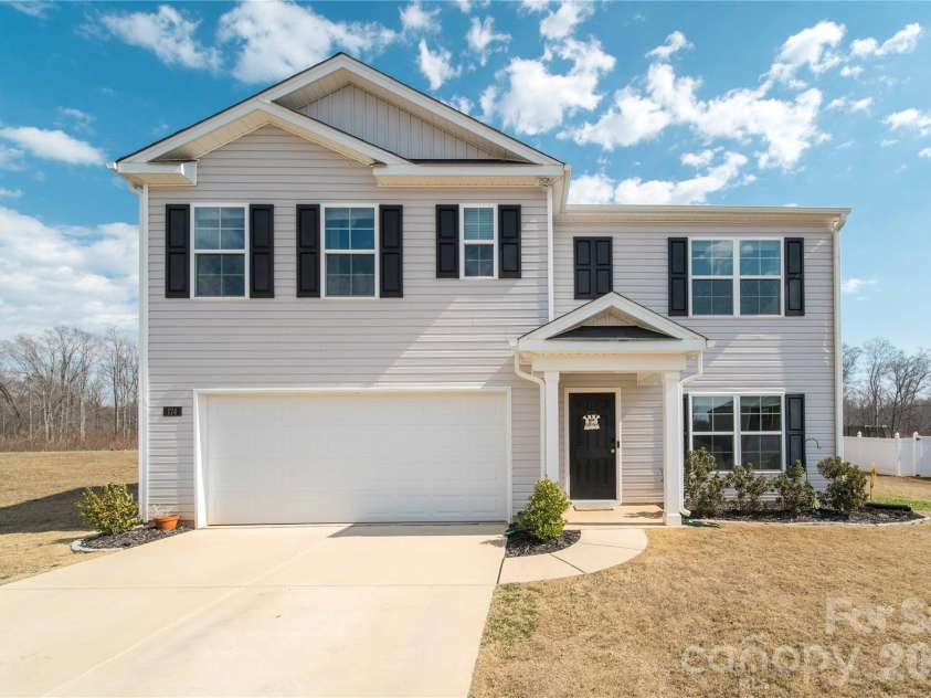 174 Culloden Drive, Mocksville, NC 27028.  MLS# CAR4365239, YatesRealty ID 11934. 