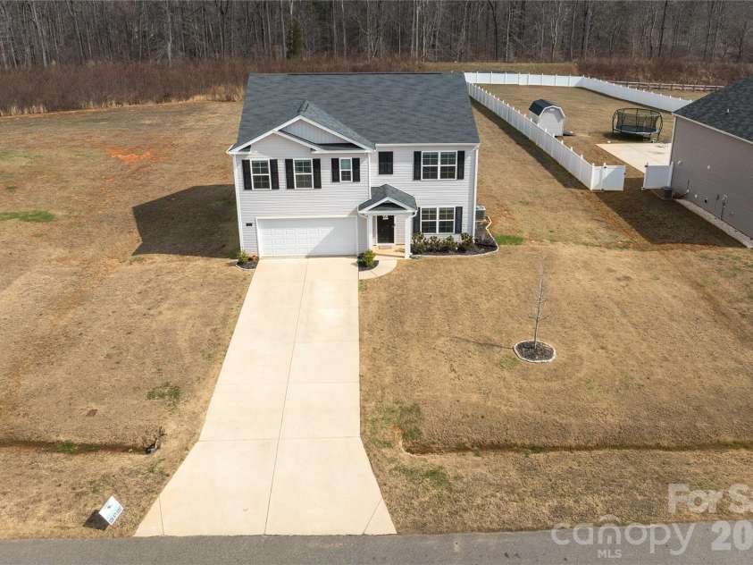 174 Culloden Drive, Mocksville, NC 27028.  MLS# CAR4365239, YatesRealty ID 11934. 
