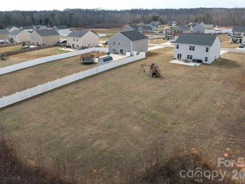 174 Culloden Drive, Mocksville, NC 27028.  MLS# CAR4365239, YatesRealty ID 11934. 