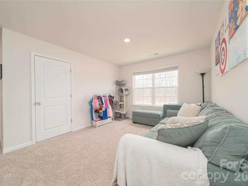 174 Culloden Drive, Mocksville, NC 27028.  MLS# CAR4365239, YatesRealty ID 11934. 
