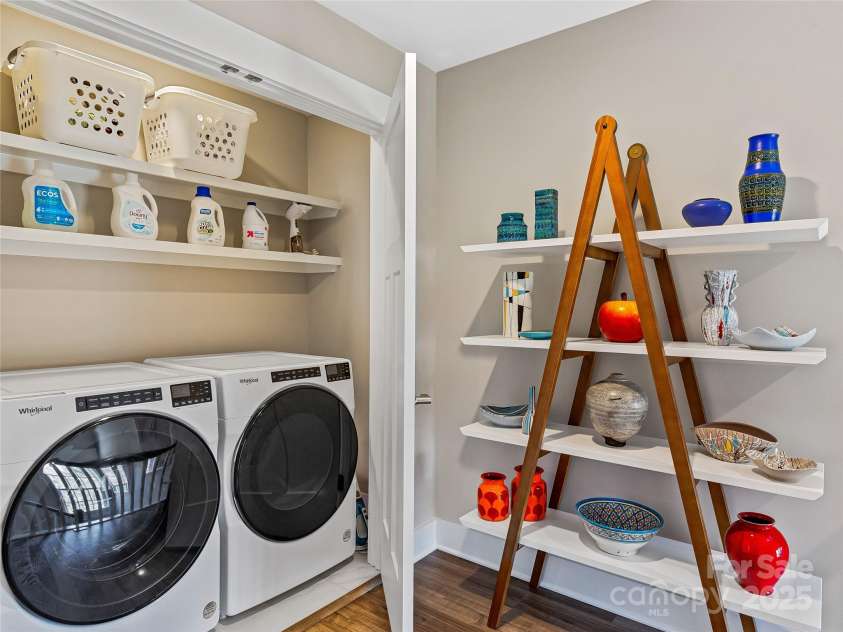 5 George Washington Carver Avenue, Asheville, NC 28801.  MLS# CAR4234598, YatesRealty ID 11934. 