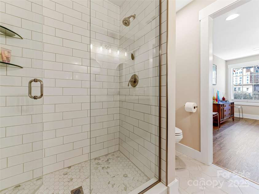 5 George Washington Carver Avenue, Asheville, NC 28801.  MLS# CAR4234598, YatesRealty ID 11934. 