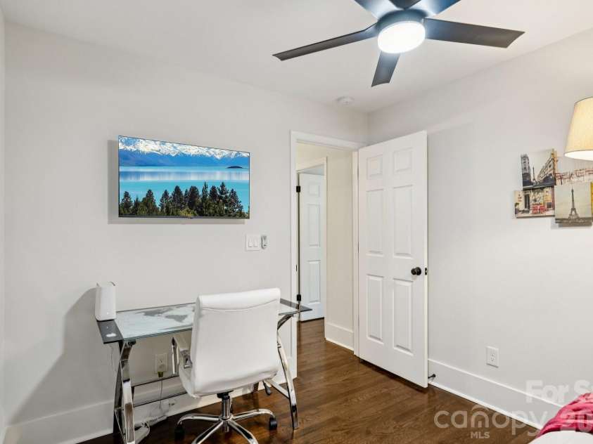 1716 Patton Avenue, Charlotte, NC 28216.  MLS# CAR4362950, YatesRealty ID 11935. 