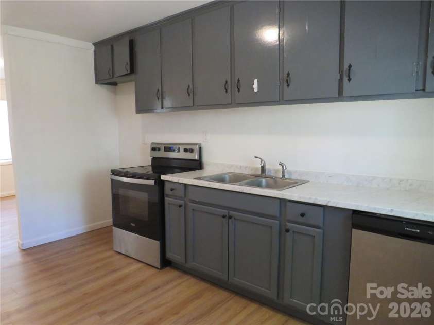150 Greenfield Drive, Forest City, NC 28043.  MLS# CAR4369874, YatesRealty ID 11936. 