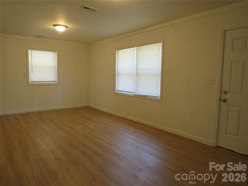 150 Greenfield Drive, Forest City, NC 28043.  MLS# CAR4369874, YatesRealty ID 11936. 