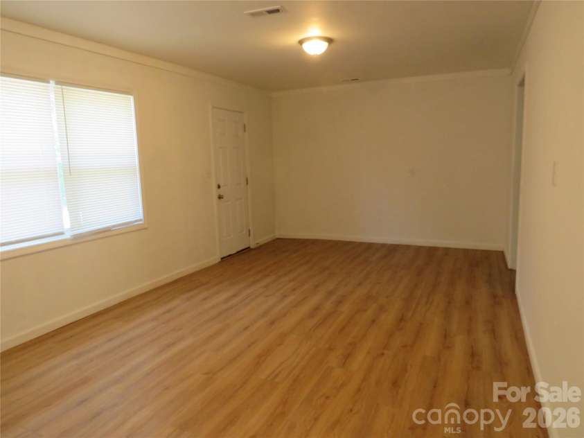 150 Greenfield Drive, Forest City, NC 28043.  MLS# CAR4369874, YatesRealty ID 11936. 