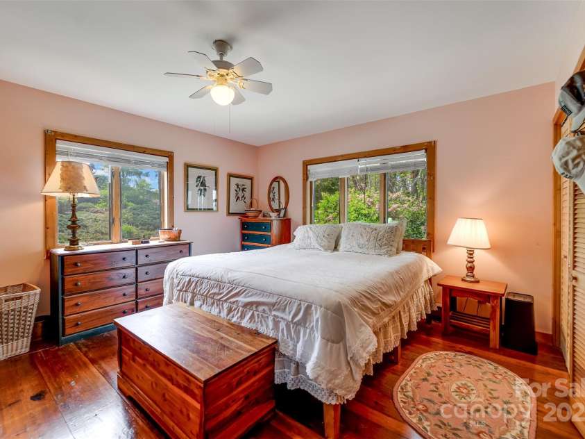 5271 Big Ridge Road, Glenville, NC 28736.  MLS# CAR4257401, YatesRealty ID 11936. 