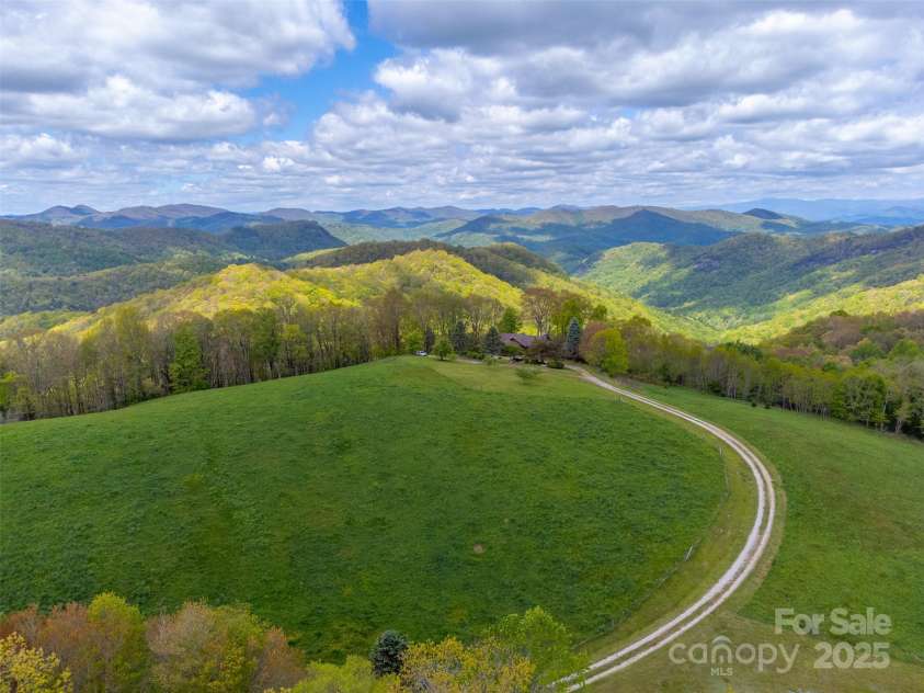 5271 Big Ridge Road, Glenville, NC 28736.  MLS# CAR4257401, YatesRealty ID 11936. 