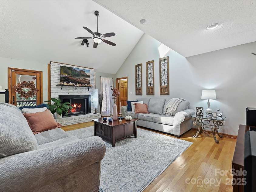 7146 Sifford Road, Stanley, NC 28164.  MLS# CAR4238571, YatesRealty ID 11937. Living Room