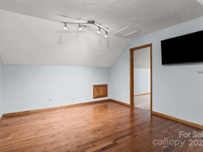 7146 Sifford Road, Stanley, NC 28164.  MLS# CAR4238571, YatesRealty ID 11937. Loft area