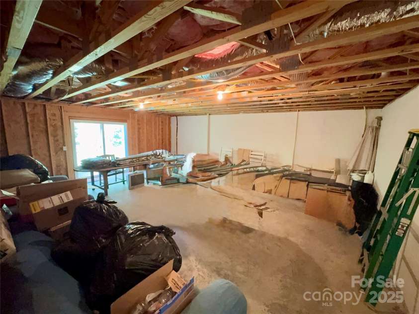 109 Doe Run, Morganton, NC 28655.  MLS# CAR4310513, YatesRealty ID 11938. 
