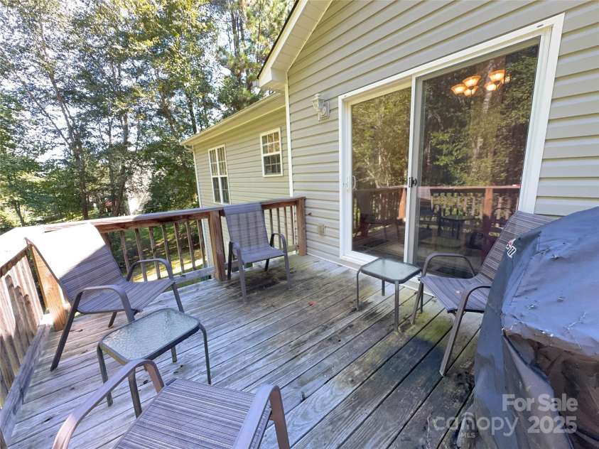 109 Doe Run, Morganton, NC 28655.  MLS# CAR4310513, YatesRealty ID 11938. 