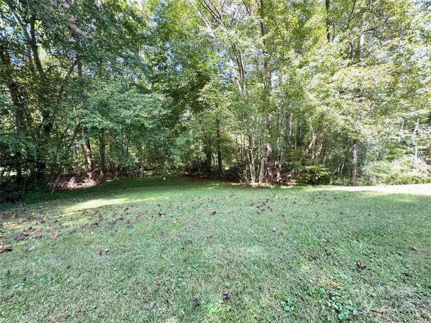 109 Doe Run, Morganton, NC 28655.  MLS# CAR4310513, YatesRealty ID 11938. 