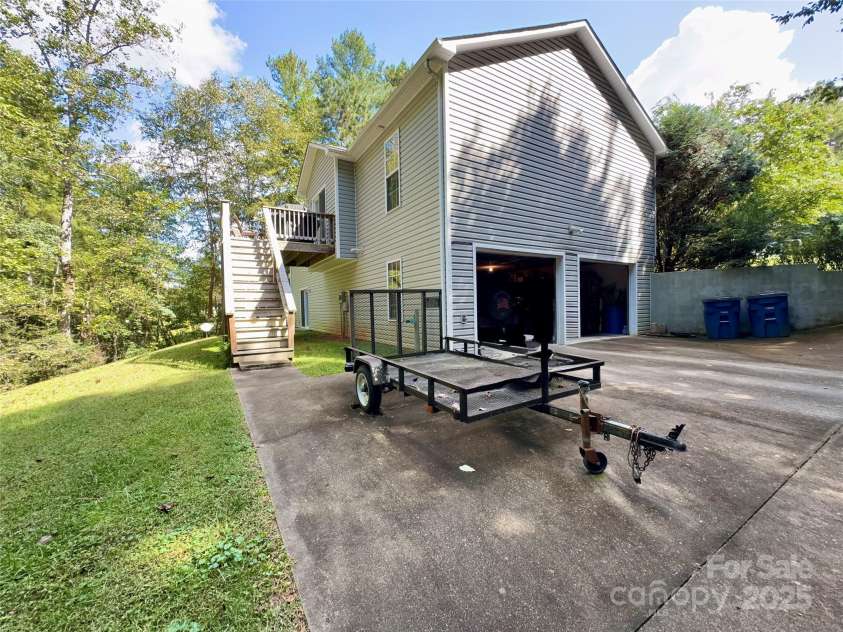 109 Doe Run, Morganton, NC 28655.  MLS# CAR4310513, YatesRealty ID 11938. 