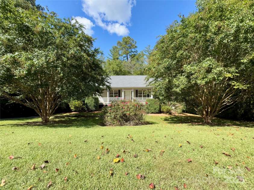 109 Doe Run, Morganton, NC 28655.  MLS# CAR4310513, YatesRealty ID 11938. 