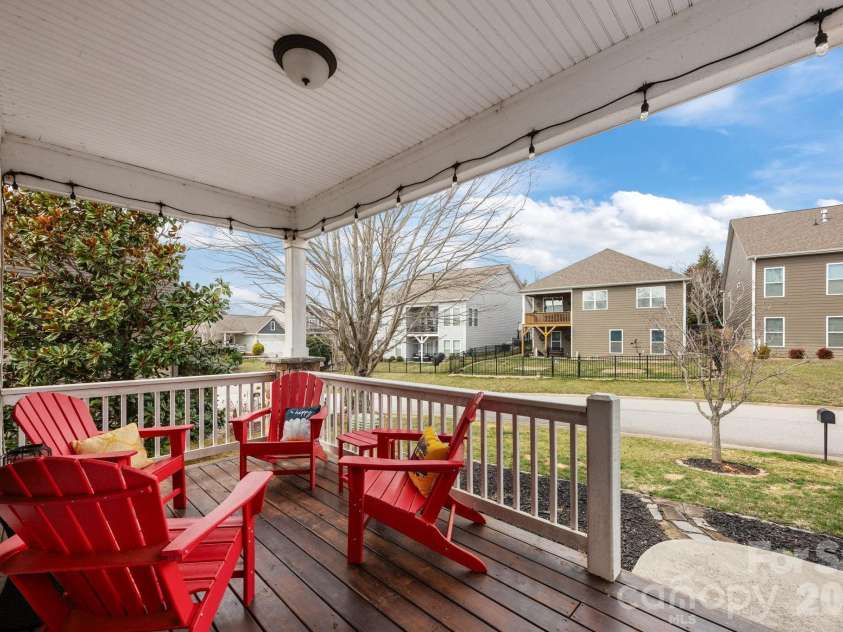 3 Dreambird Drive, Leicester, NC 28748.  MLS# CAR4341019, YatesRealty ID 11939. 