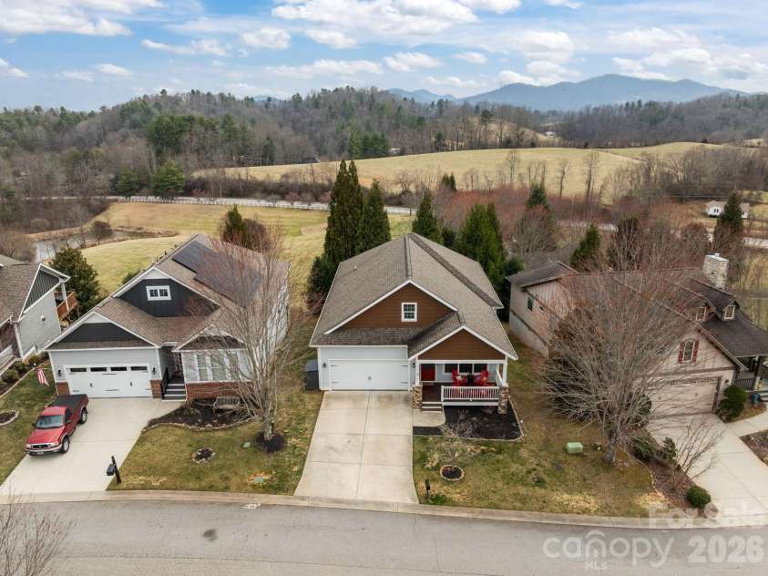 3 Dreambird Drive, Leicester, NC 28748.  MLS# CAR4341019, YatesRealty ID 11939. 