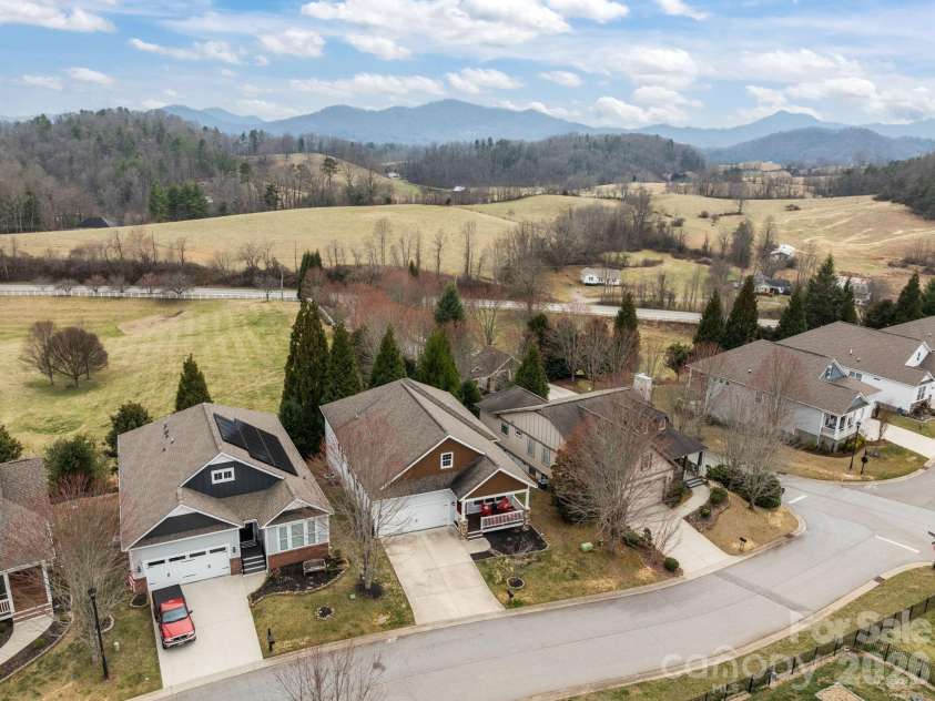 3 Dreambird Drive, Leicester, NC 28748.  MLS# CAR4341019, YatesRealty ID 11939. 