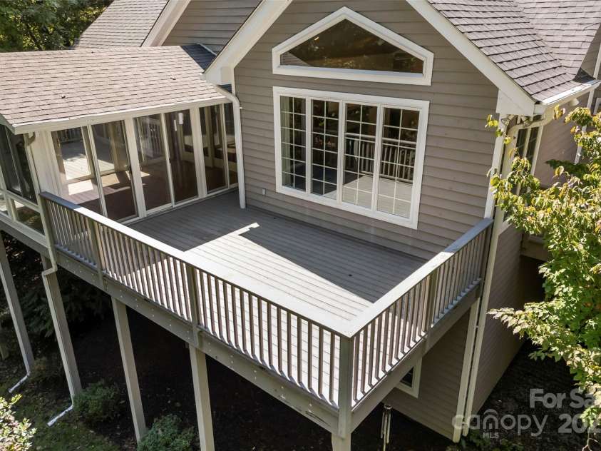 85 Tall Poplar Summit, Hendersonville, NC 28739.  MLS# CAR4185723, YatesRealty ID 11940. 