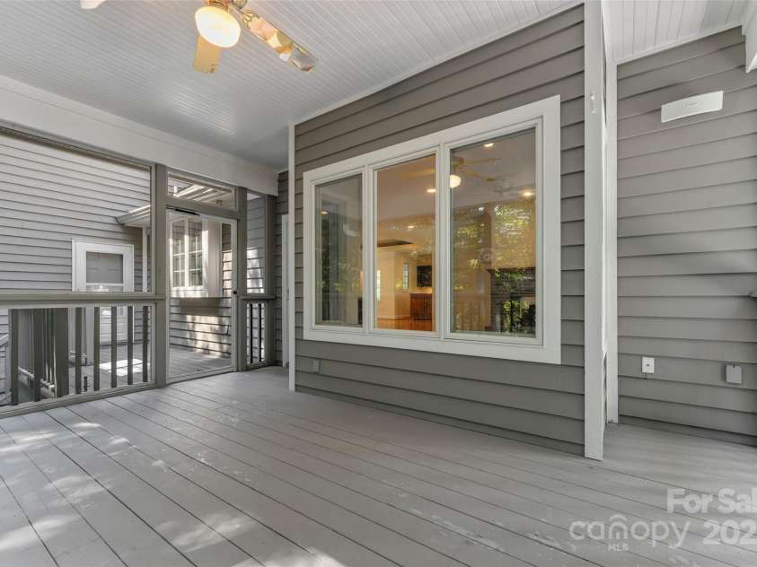 85 Tall Poplar Summit, Hendersonville, NC 28739.  MLS# CAR4185723, YatesRealty ID 11940. 