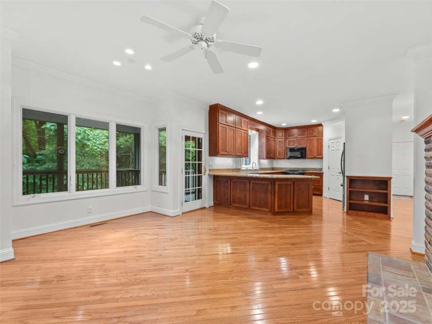 85 Tall Poplar Summit, Hendersonville, NC 28739.  MLS# CAR4185723, YatesRealty ID 11940. Family room