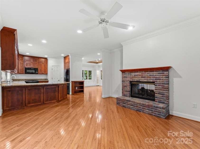 85 Tall Poplar Summit, Hendersonville, NC 28739.  MLS# CAR4185723, YatesRealty ID 11940. Family room