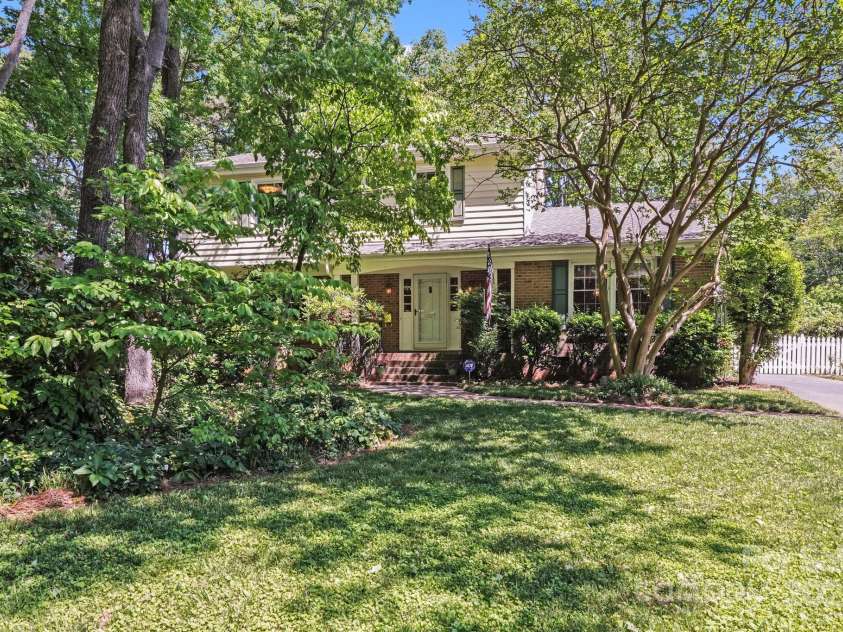 1327 Cedarwood Lane, Charlotte, NC 28212.  MLS# CAR4234437, YatesRealty ID 11942. 