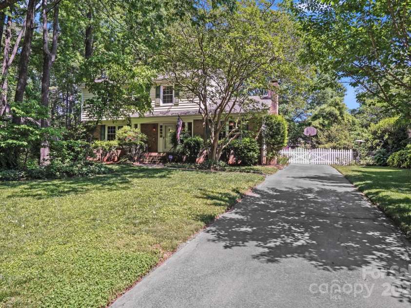1327 Cedarwood Lane, Charlotte, NC 28212.  MLS# CAR4234437, YatesRealty ID 11942. 