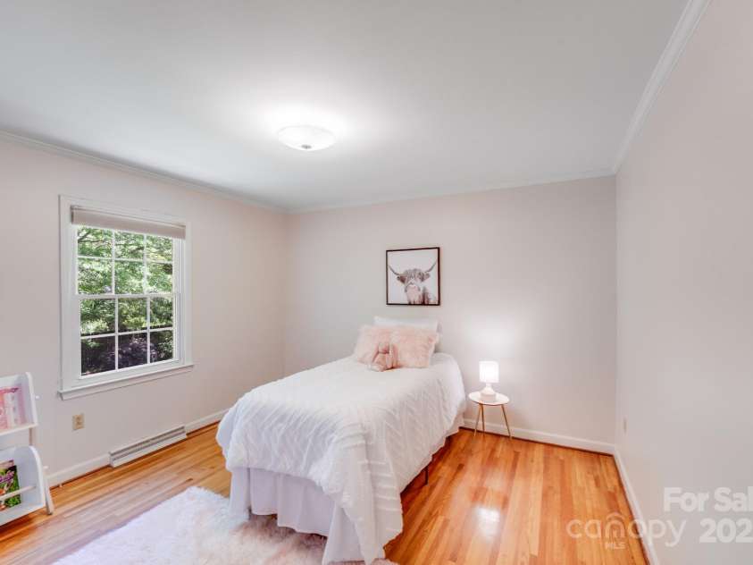 1327 Cedarwood Lane, Charlotte, NC 28212.  MLS# CAR4234437, YatesRealty ID 11942. 