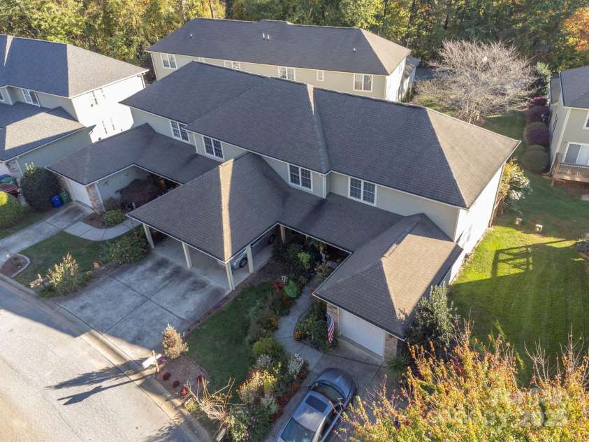 16 Aberdeen Drive, Arden, NC 28704.  MLS# CAR4313814, YatesRealty ID 11943. 