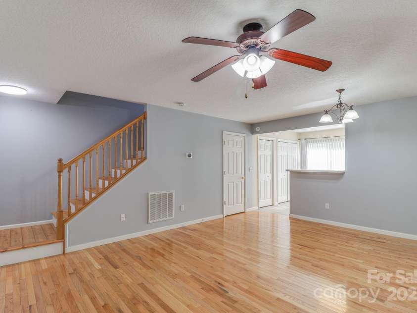 16 Aberdeen Drive, Arden, NC 28704.  MLS# CAR4313814, YatesRealty ID 11943. 