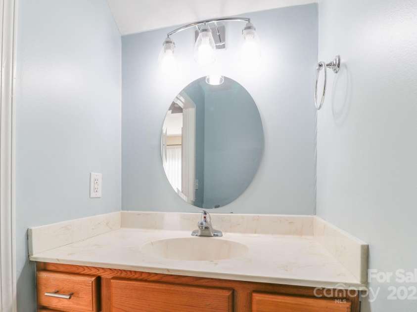 16 Aberdeen Drive, Arden, NC 28704.  MLS# CAR4313814, YatesRealty ID 11943. 