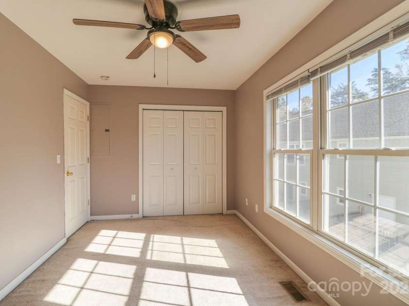 16 Aberdeen Drive, Arden, NC 28704.  MLS# CAR4313814, YatesRealty ID 11943. 