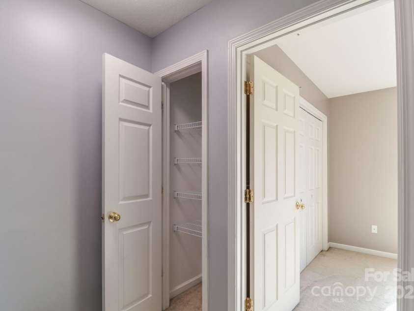 16 Aberdeen Drive, Arden, NC 28704.  MLS# CAR4313814, YatesRealty ID 11943. 