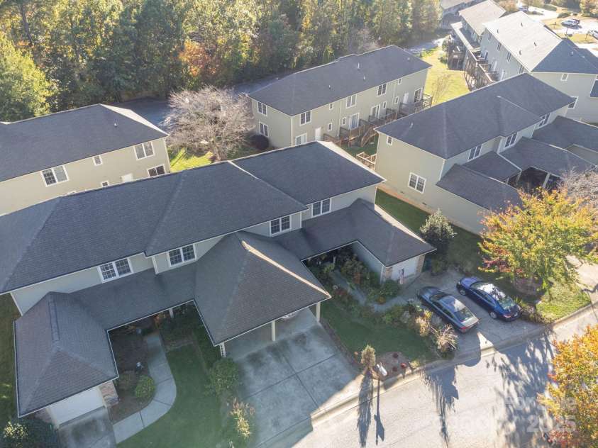 16 Aberdeen Drive, Arden, NC 28704.  MLS# CAR4313814, YatesRealty ID 11943. 
