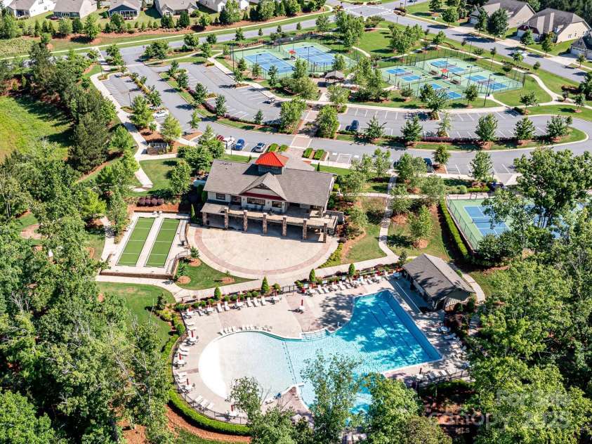 3333 Oliver Stanley Trail, Lancaster, SC 29720.  MLS# CAR4251729, YatesRealty ID 11943. Clubhouse, Pool, Bocce, Tennis and Pickleball Courts