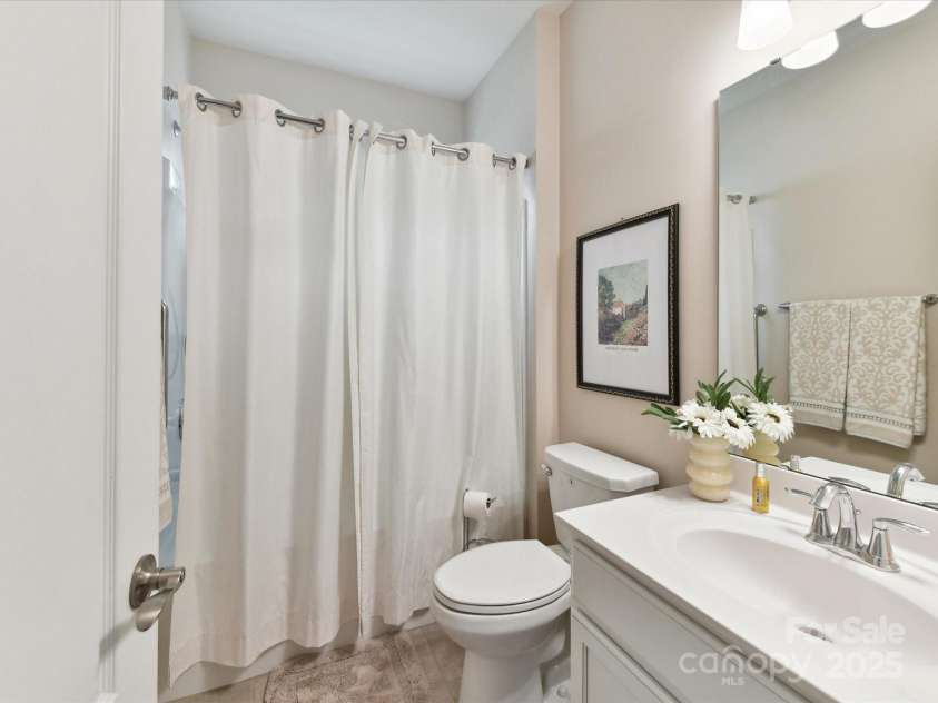 3333 Oliver Stanley Trail, Lancaster, SC 29720.  MLS# CAR4251729, YatesRealty ID 11943. Full Bath 2 with Tiled Flooring