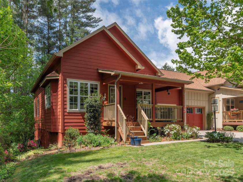 54 Sapling Lane, Waynesville, NC 28786.  MLS# CAR4253218, YatesRealty ID 11944. 