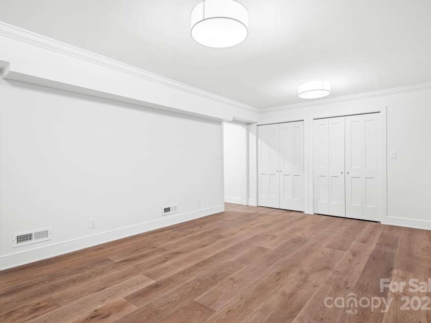 4316 Old Saybrook Court, Charlotte, NC 28211.  MLS# CAR4255096, YatesRealty ID 11946. Basement - Bonus Room / Office / Game Room