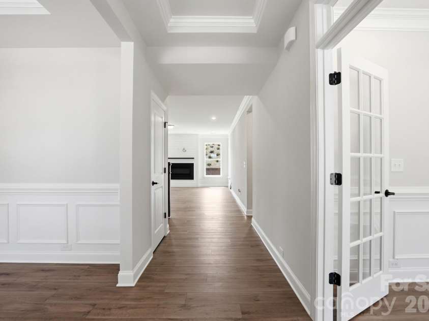 5058 McLaughlin Loop, Waxhaw, NC 28173.  MLS# CAR4351351, YatesRealty ID 11946. Entryway