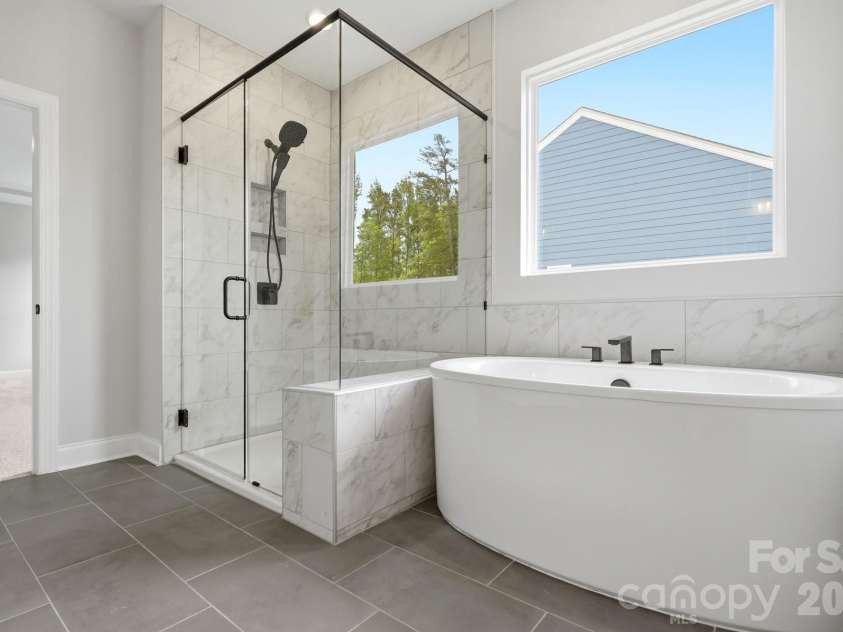 5058 McLaughlin Loop, Waxhaw, NC 28173.  MLS# CAR4351351, YatesRealty ID 11946. Primary Bathroom