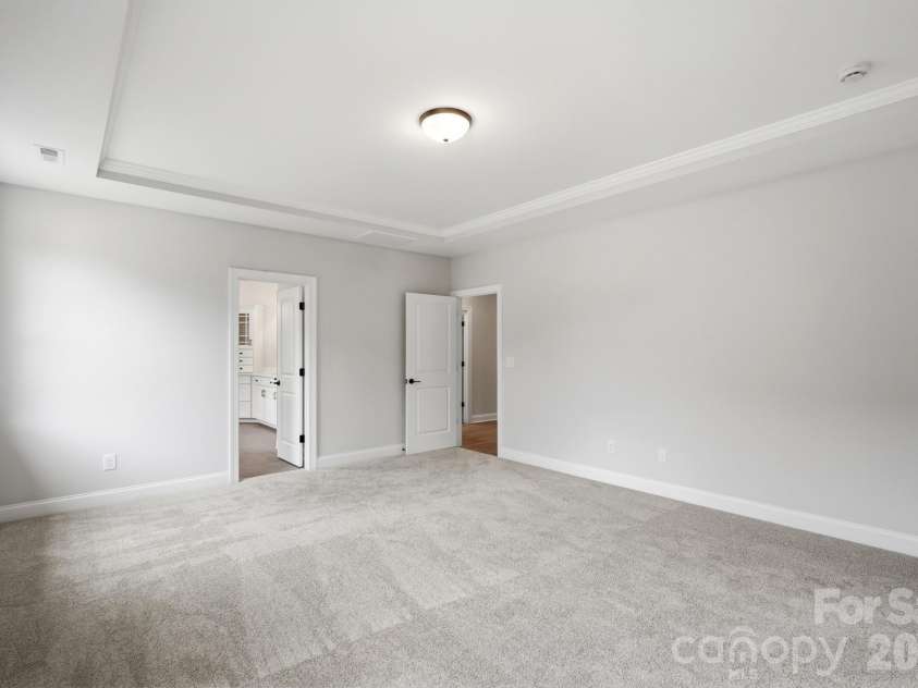 5058 McLaughlin Loop, Waxhaw, NC 28173.  MLS# CAR4351351, YatesRealty ID 11946. Primary Bedroom
