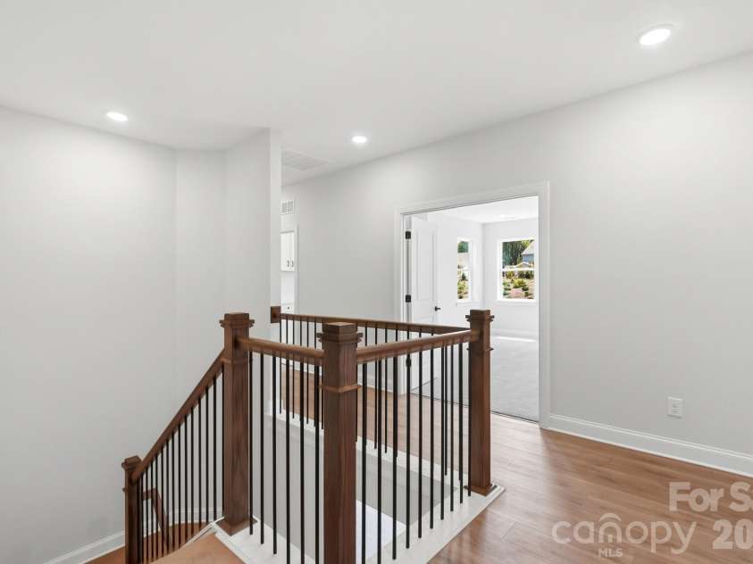 5058 McLaughlin Loop, Waxhaw, NC 28173.  MLS# CAR4351351, YatesRealty ID 11946. Upstairs Landing