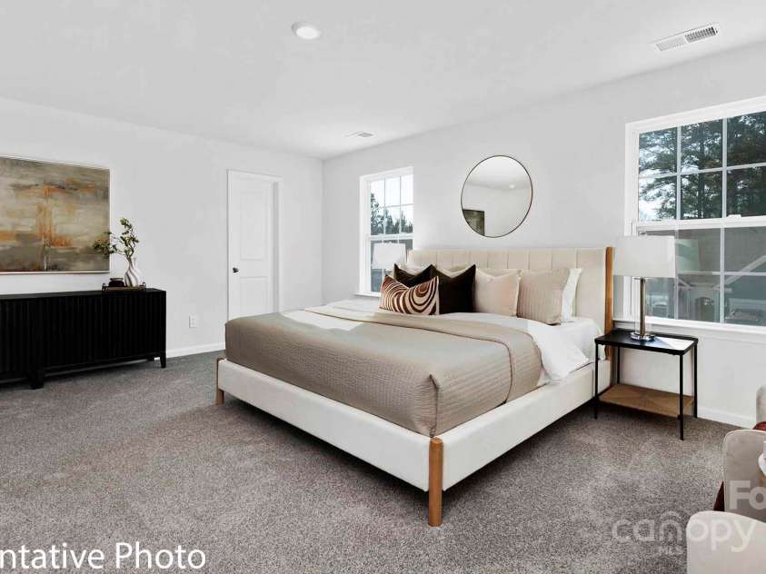 136 Mary Locke Way, Statesville, NC 28677.  MLS# CAR4257138, YatesRealty ID 11947. 