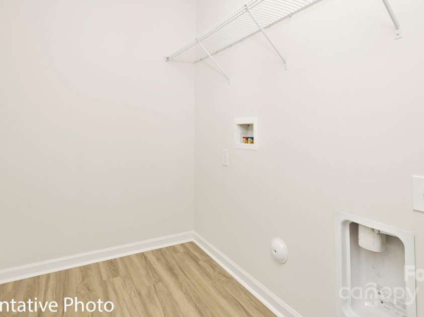 136 Mary Locke Way, Statesville, NC 28677.  MLS# CAR4257138, YatesRealty ID 11947. 