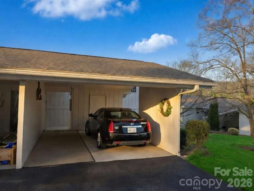 141 Glen Cannon Point, Pisgah Forest, NC 28768.  MLS# CAR4356247, YatesRealty ID 11949. 