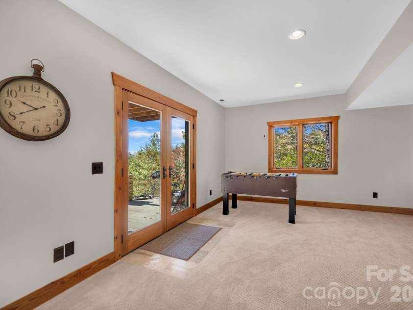 4092 Dense Acre Trail, Nebo, NC 28761.  MLS# CAR4316598, YatesRealty ID 11950. Basement Den
