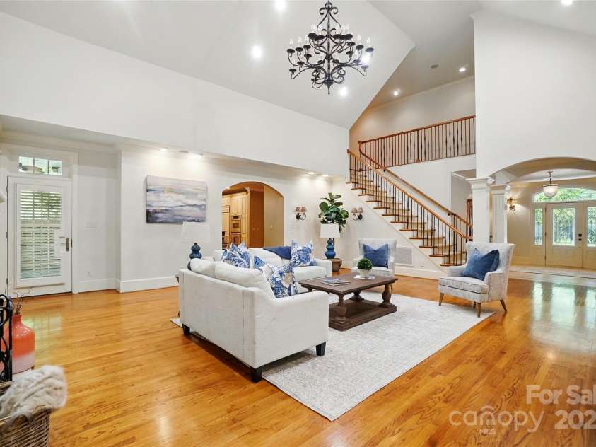 12702 Overlook Mountain Drive, Charlotte, NC 28216.  MLS# CAR4223903, YatesRealty ID 11951. 