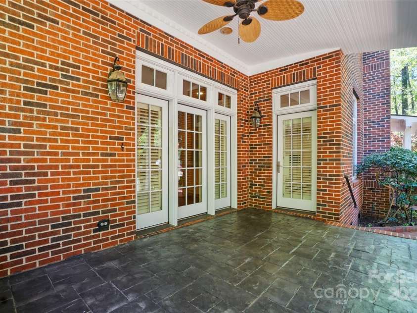 12702 Overlook Mountain Drive, Charlotte, NC 28216.  MLS# CAR4223903, YatesRealty ID 11951. 