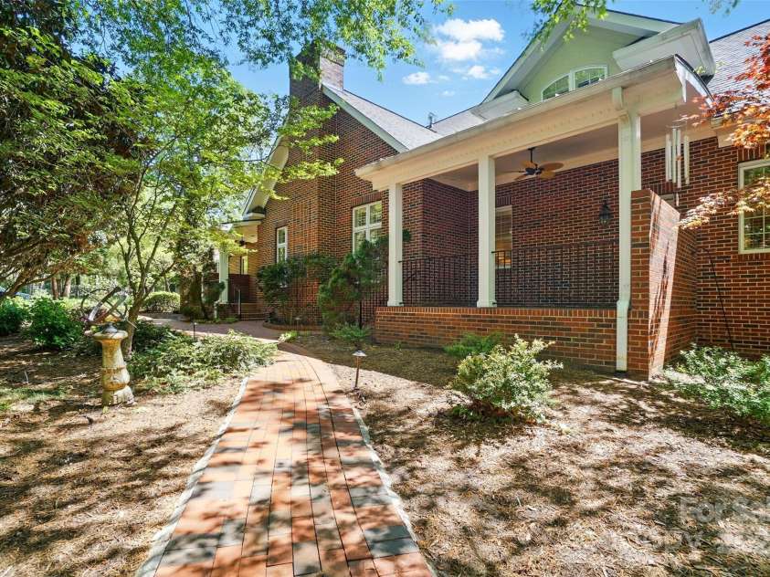 12702 Overlook Mountain Drive, Charlotte, NC 28216.  MLS# CAR4223903, YatesRealty ID 11951. 